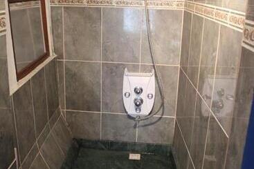 هاستل Fun House