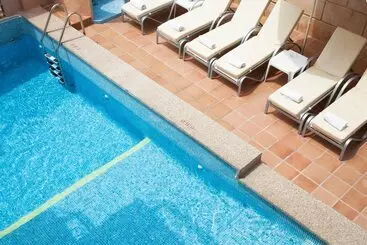 مسافرخانه Hsr Gil