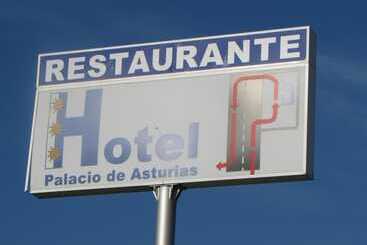 Отель Palacio De Asturias