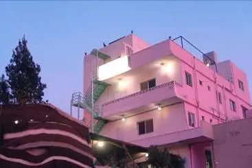 هتل Valentine Inn