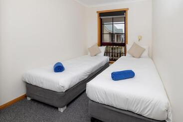 公寓式酒店  Kitty S Cottages   Managed By Big4 Strahan Holiday Retreat