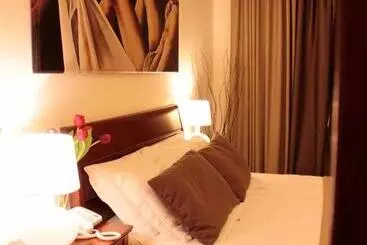 Hotel St. Peter  Six Rooms & Suites