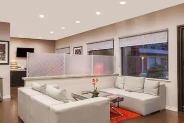 בית מלון כפרי Grand Villa Inn Galleria