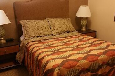 هتل The Cliffs At Peace Canyon