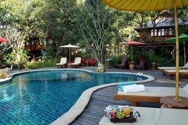 酒店 The Granary Resort