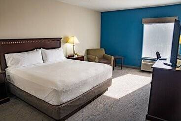 Отель Holiday Inn Express Carneys Point New Jersey Turnpike Exit 1, An Ihg