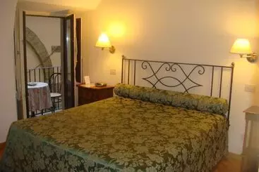 هتل Navona Gallery Suites