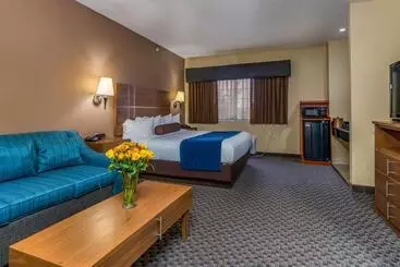 호텔 Best Western Plus Shamrock Inn & Suites