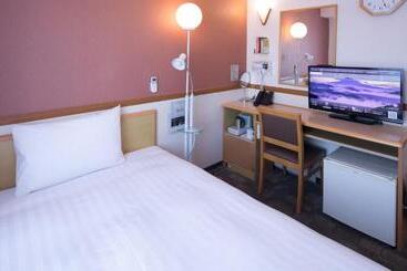 בית מלון כפרי Toyoko Inn Akita-eki Higashi-guchi