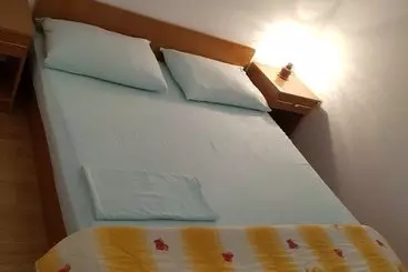 ツーリストアパートメント Apartments Veselka