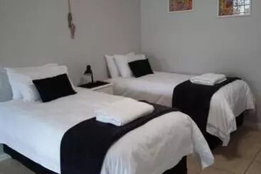 هتل Lake Pleasant