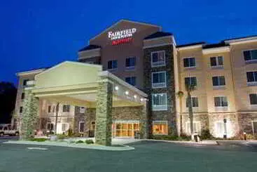Отель Fairfield Inn & Suites By Marriott Commerce