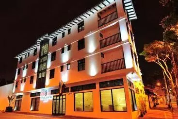 Hotel Puerta De San Antonio