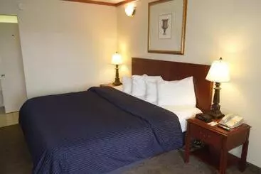 בית מלון כפרי Super 8 By Wyndham Perrysburg Toledo