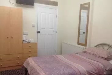 تختخواب و صبحانه Bronte House