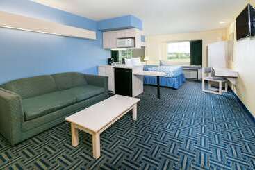 ホテル Days Inn & Suites By Wyndham Pryor