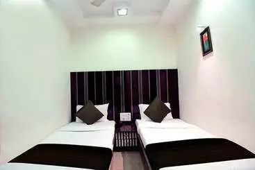 فندق Apple Suites