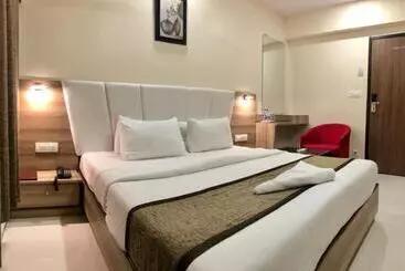 Hotel Avon Ruby Dadar