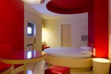 Hotel Victoria Court Suites   Pasig