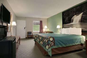 فندق على الطريق Super 8 By Wyndham Kingsport