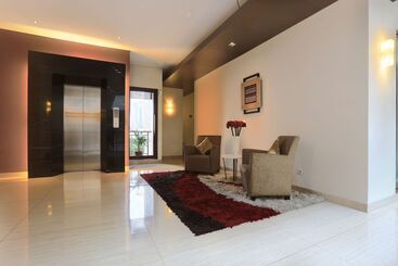 Aparthotel Rasuna Icon