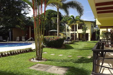 هتل Club Del Cielo