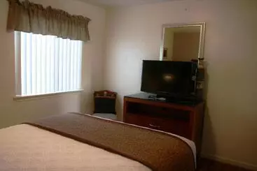 בית מלון כפרי Affordable Suites Statesville
