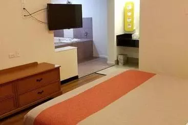 호텔 Fairbridge Inn Express North Lima