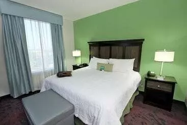 Otel Hampton Inn & Suites Winnie