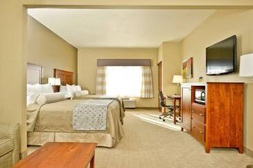 Green Mill Village Hotel & Suites, Bw Signature Collection