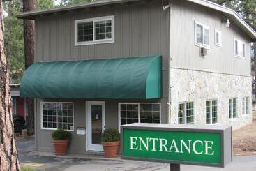 مُتل Emerald Bay Lodge