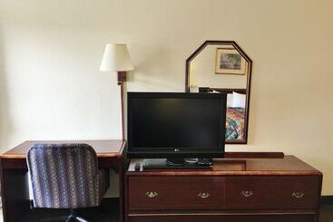 Отель America S Best Value Inn Clarksdale