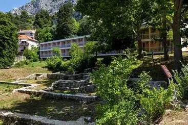 Hotel Tourist Settlement Brzet