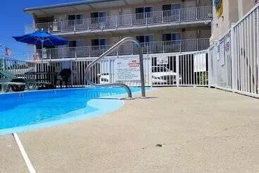 Bay Breeze Motel