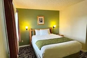 Otel Cody Legacy Inn & Suites