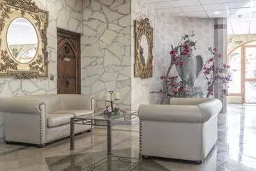 Отель Plaza Del Castillo