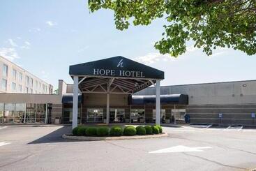 Hope Hotel And Richard C. Holbrooke Conference Center