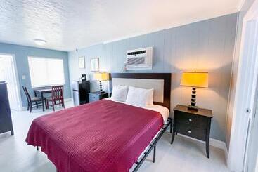 Sunrise Resort Motel South