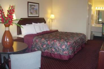 בית מלון כפרי Western Inn & Suites