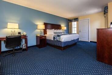 هتل Bar Harbor Manor