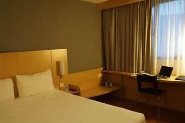 Hotel Ibis Girona