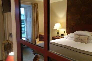 Hotel Blackaddie House