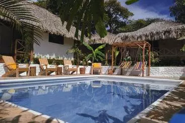 هتل Cabañas Puesta Del Sol
