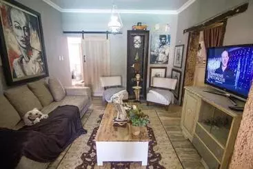 Pensionat The Place Guesthouse Parys