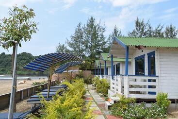 Resort Agonda Island View