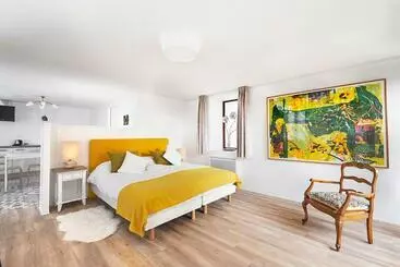 Aamiaismajoitus (B&B) Chemin Des Ormeaux