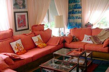 تختخواب و صبحانه Chambres D Hôtes Issy Paris