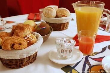 בית מלון כפרי Hôtel Le Derby