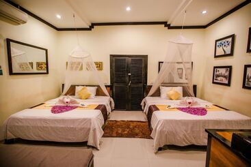 ホテル The Sanctuary Villa Battambang