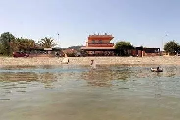 Hotel Ninos On The Beach